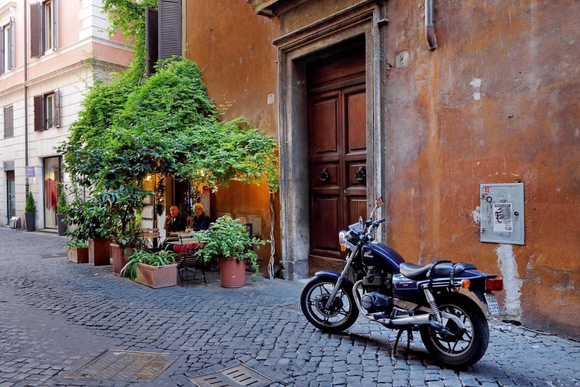 Luxury Charme Between Pantheon And Spanish Steps Roma Exterior foto